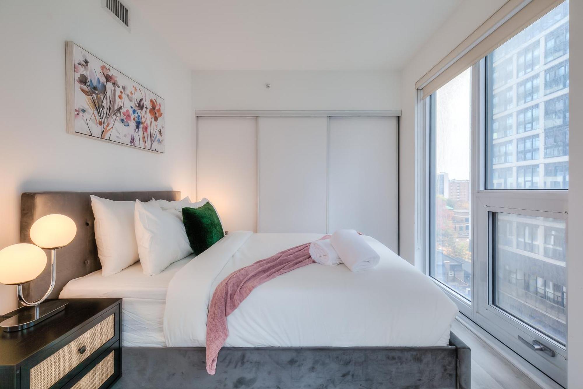 Panorama Suites Downtown โตรอนโต ภายนอก รูปภาพ